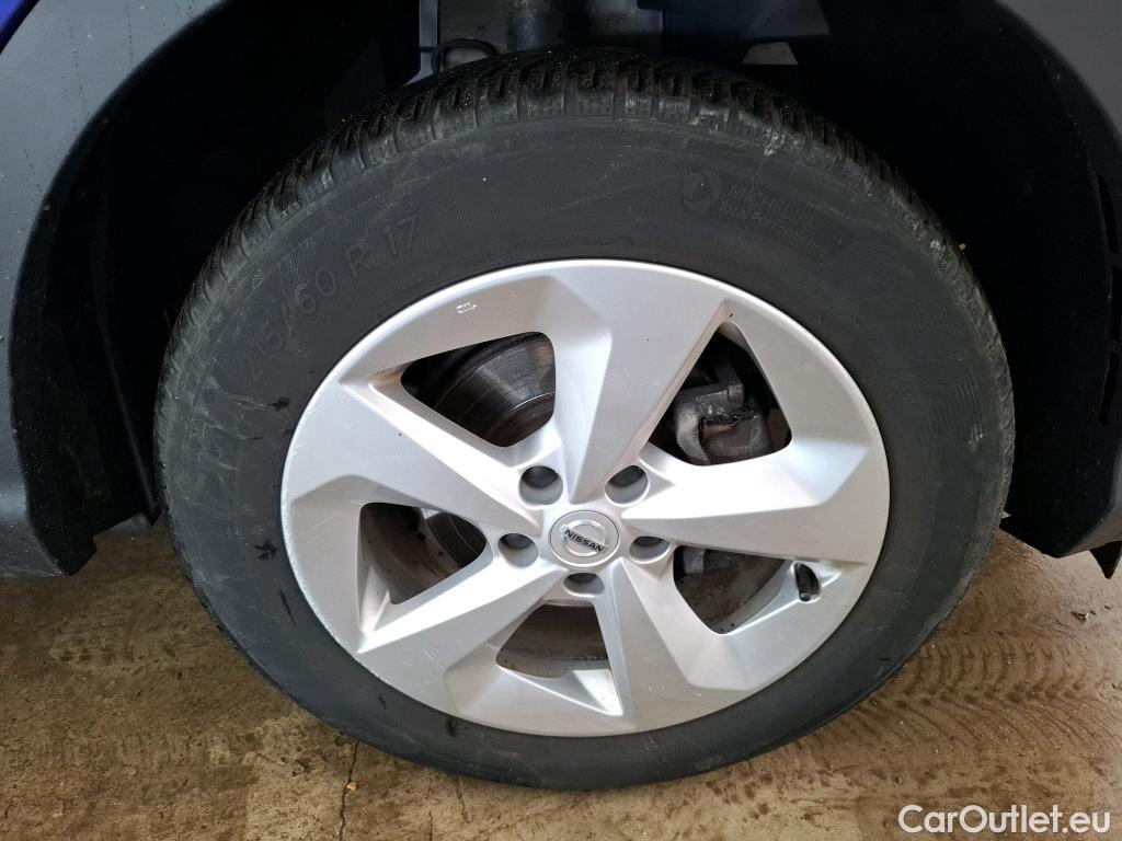 Nissan  Qashqai NISSAN  / 2017 / 5P / Crossover 1.5 DCI 115 Business Edition #4
