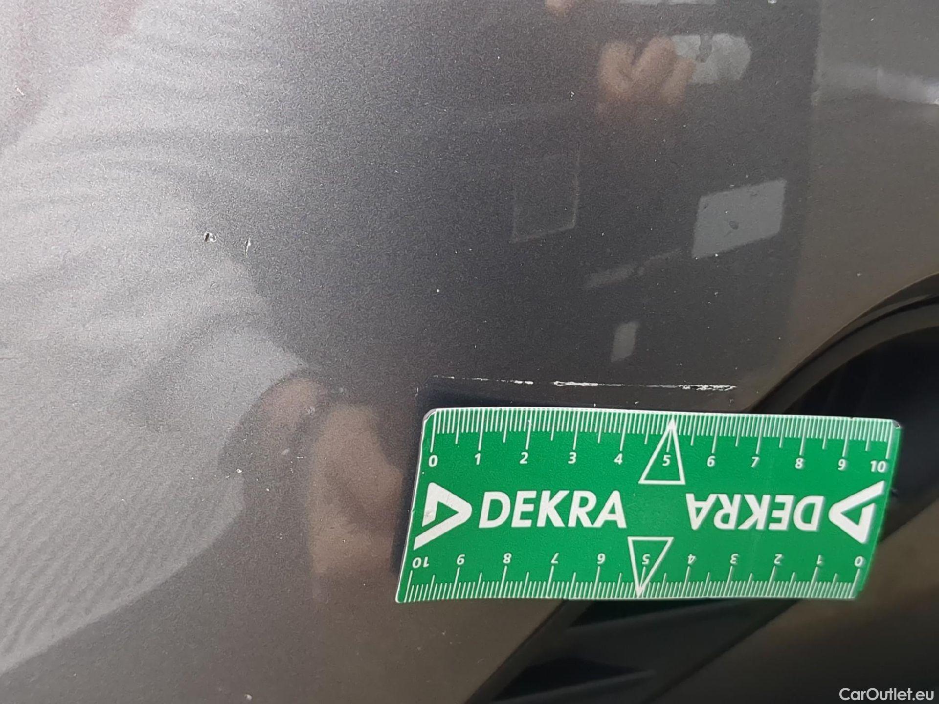  Nissan  Juke NISSAN  / 2019 / 5P / Crossover Hybrid 143 Business + #21