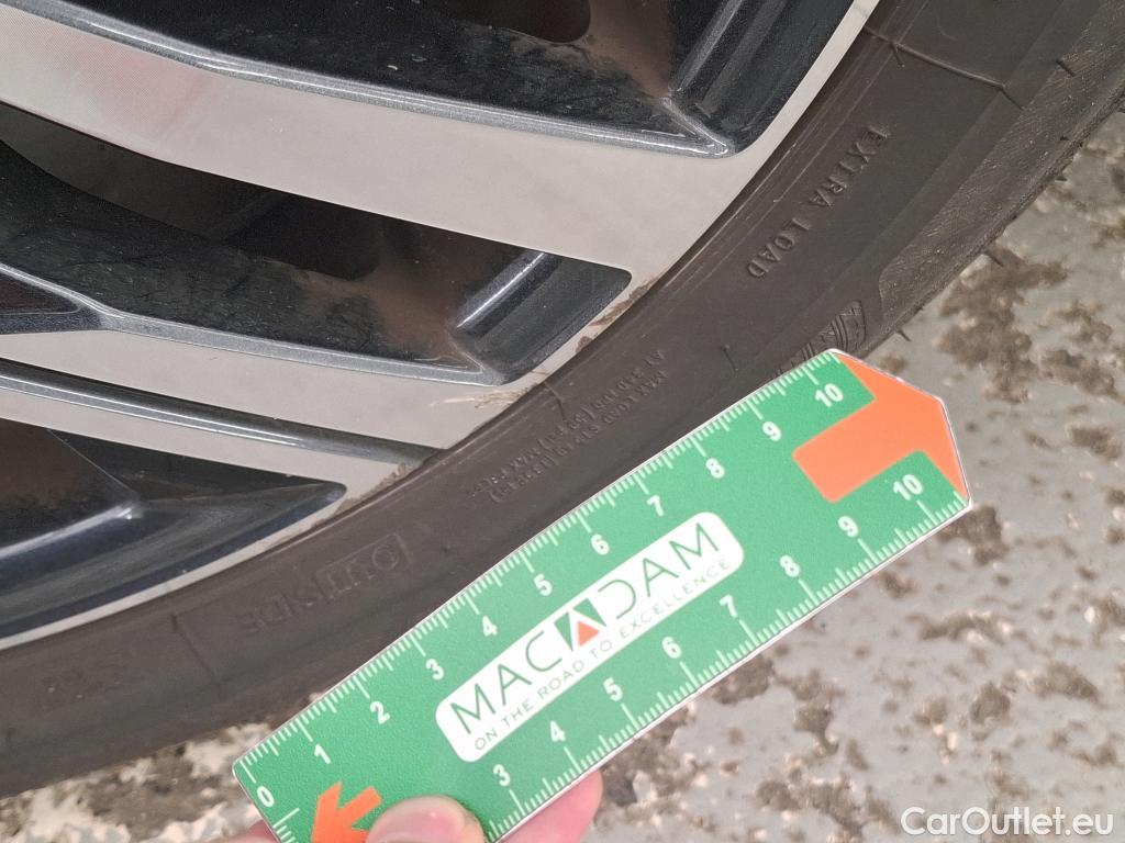  Peugeot  208  Allure Pack 1.2 PureTech 100CV BVM6 E6d #18