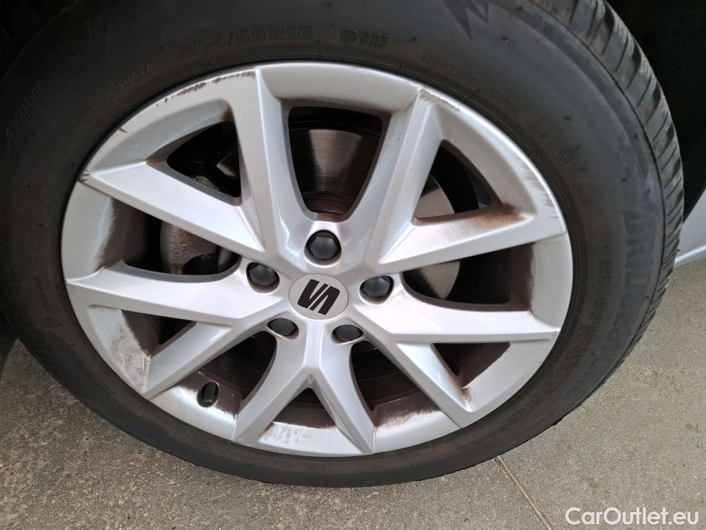  Seat  Leon SEAT  Sportstourer / 2020 / 5P / Break 1.0 eTSI 110 DSG S&S Style Business #6