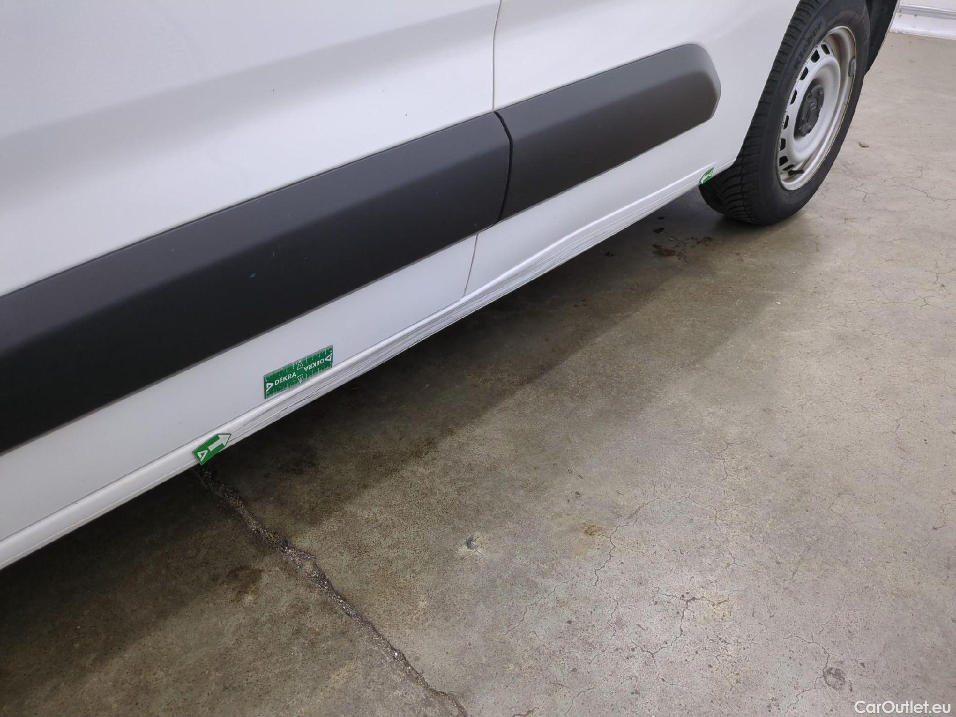  Citroen  Berlingo  Fourgon Club M 650 1.5 BlueHDi 100CV BVM5 E6dT #32