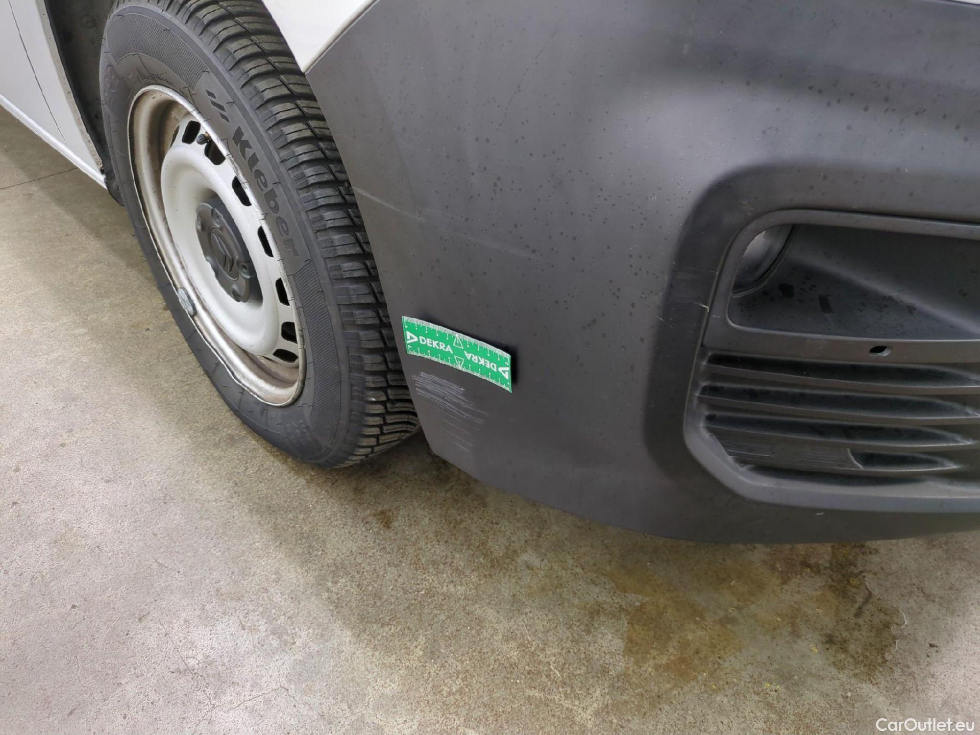  Citroen  Berlingo  Fourgon Club M 650 1.5 BlueHDi 100CV BVM5 E6dT #24