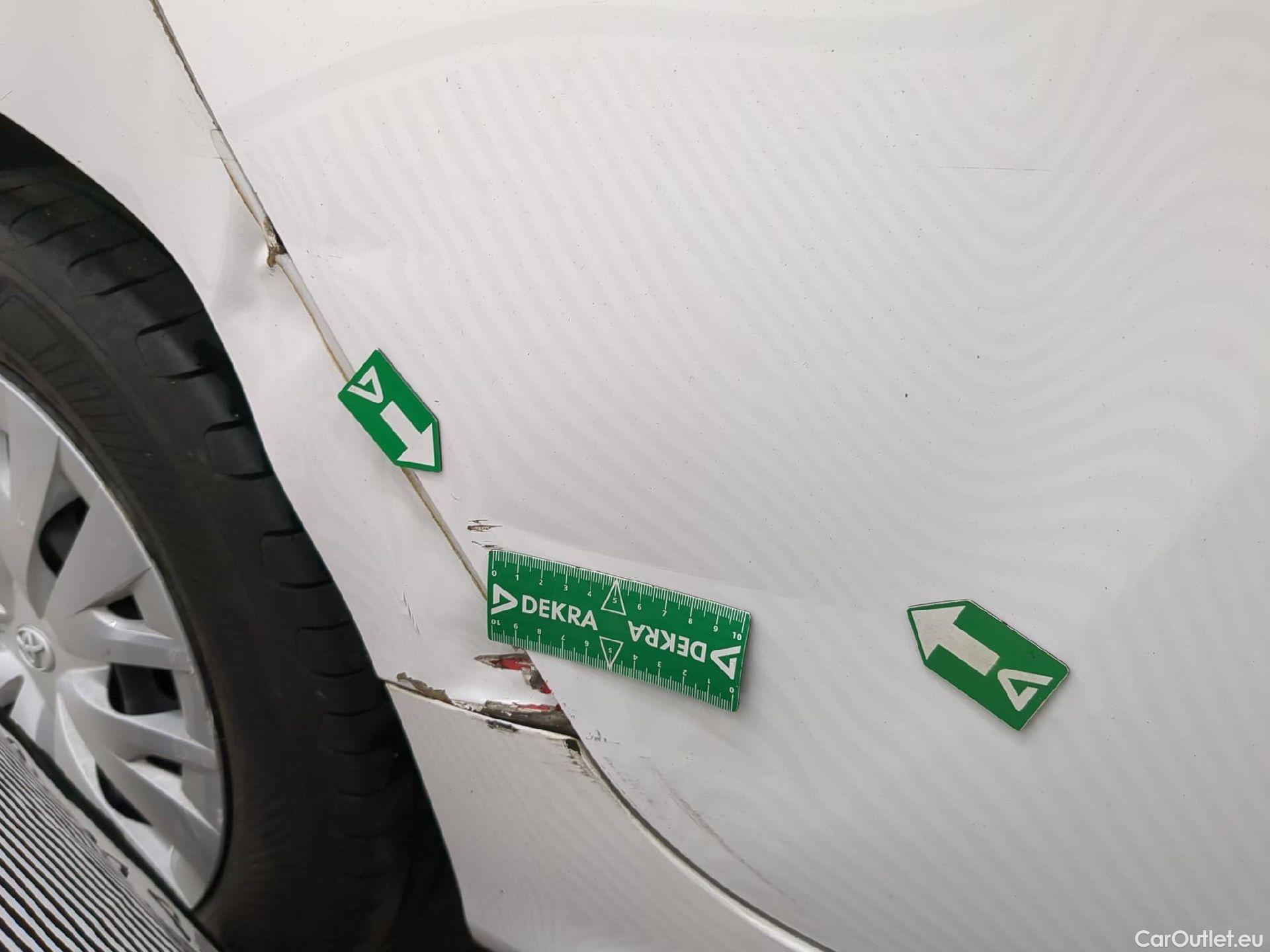  Toyota  Yaris TOYOTA  Hybride / 2019 / 5P / Berline Hybride 116h France Business Stage Acad #20