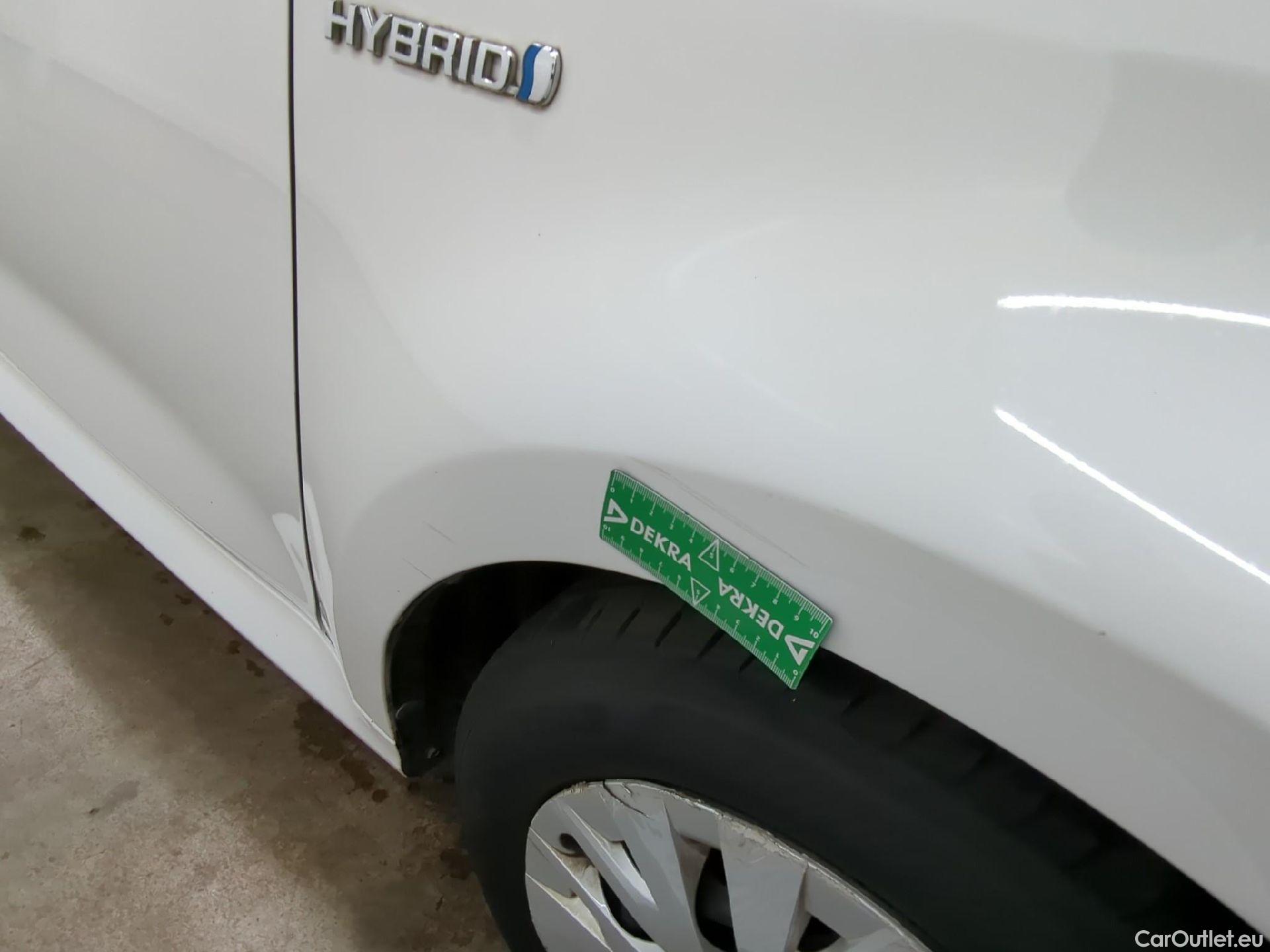  Toyota  Yaris TOYOTA  Hybride / 2019 / 5P / Berline Hybride 116h France Business Stage Acad #28