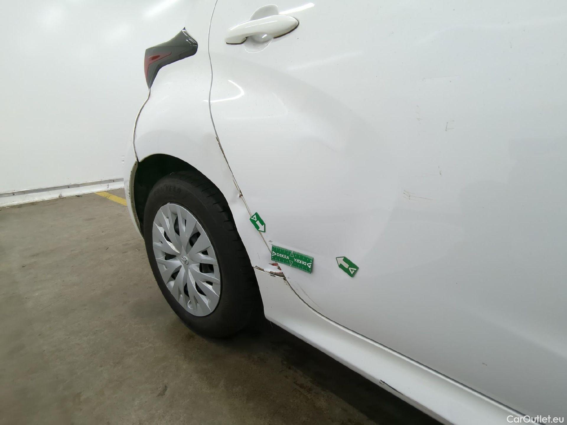  Toyota  Yaris TOYOTA  Hybride / 2019 / 5P / Berline Hybride 116h France Business Stage Acad #25