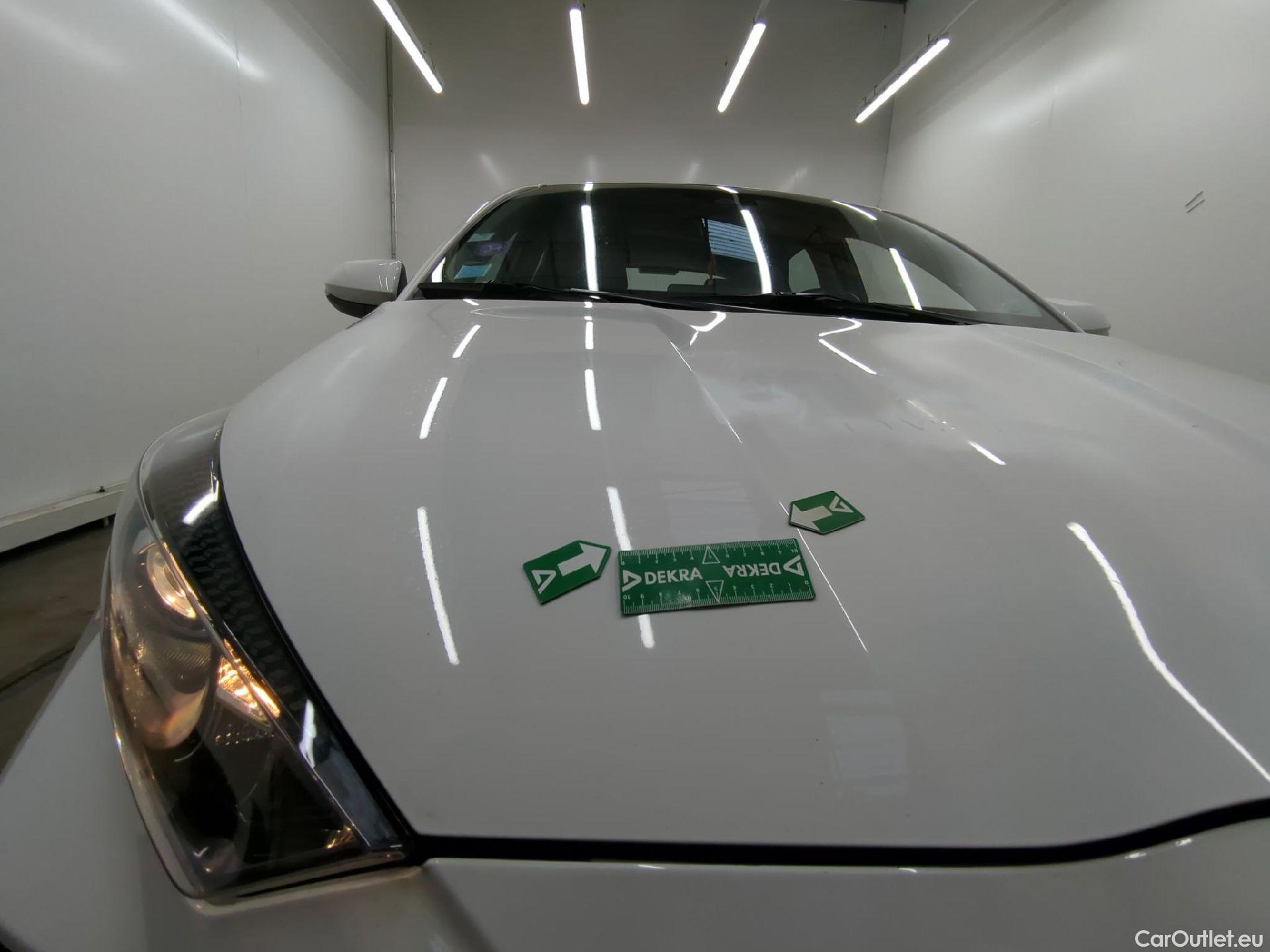  Toyota  Yaris TOYOTA  Hybride / 2019 / 5P / Berline Hybride 116h France Business Stage Acad #39