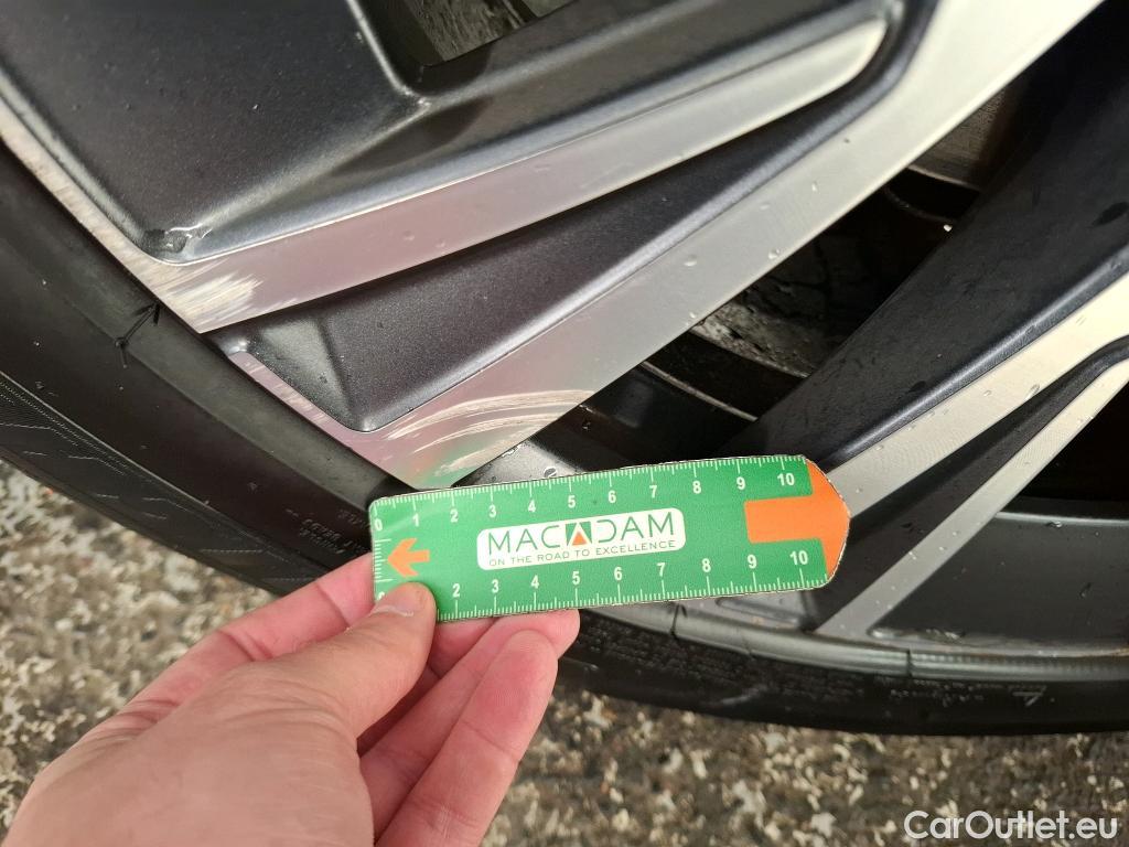  Volvo  XC90 VOLVO  / 2019 / 5P / SUV Recharge T8 AWD GT 8 Inscription #23