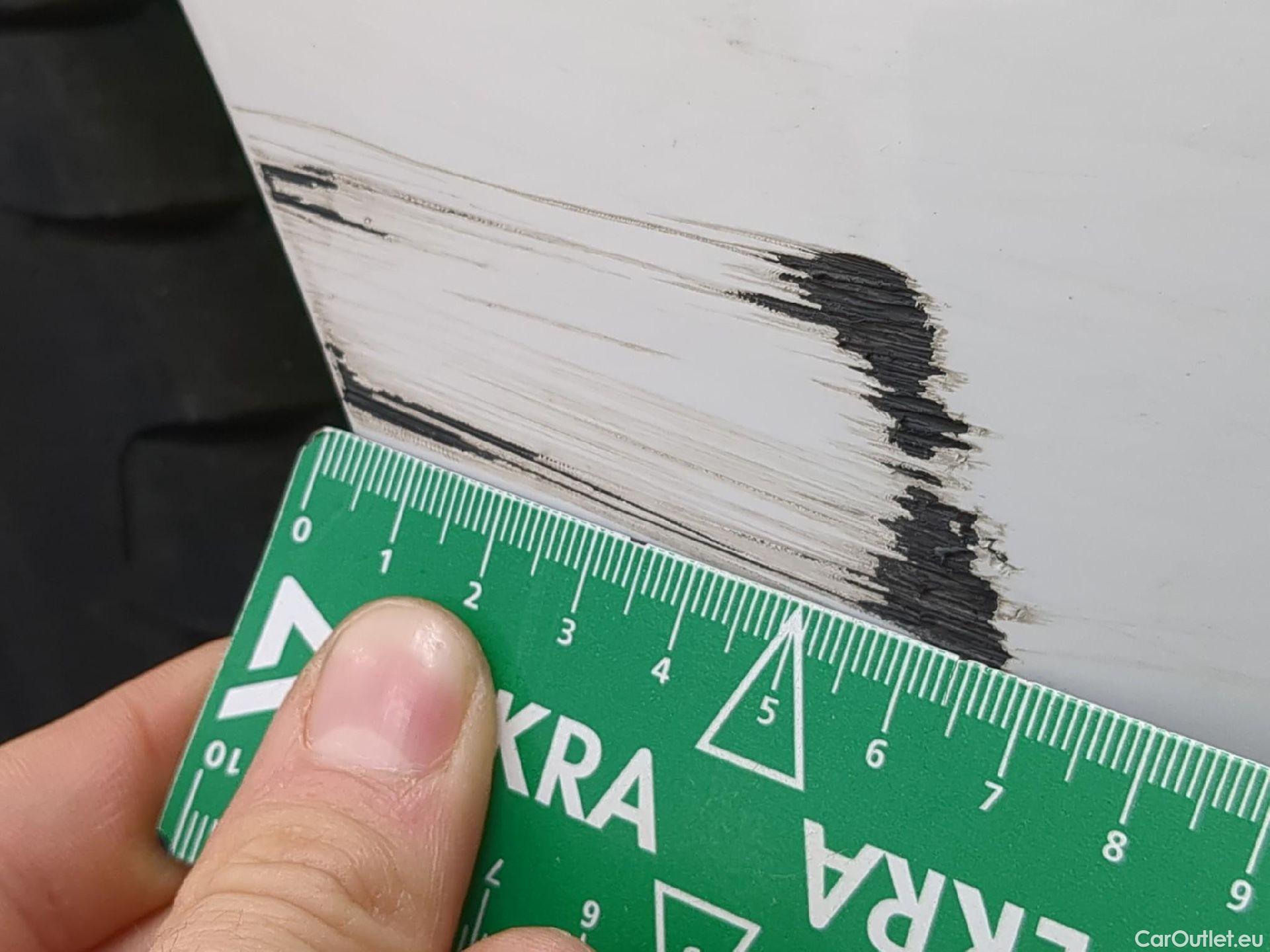  Toyota  Yaris TOYOTA  Hybride / 2019 / 5P / Berline Hybride 116h France Business Stage Acad #32