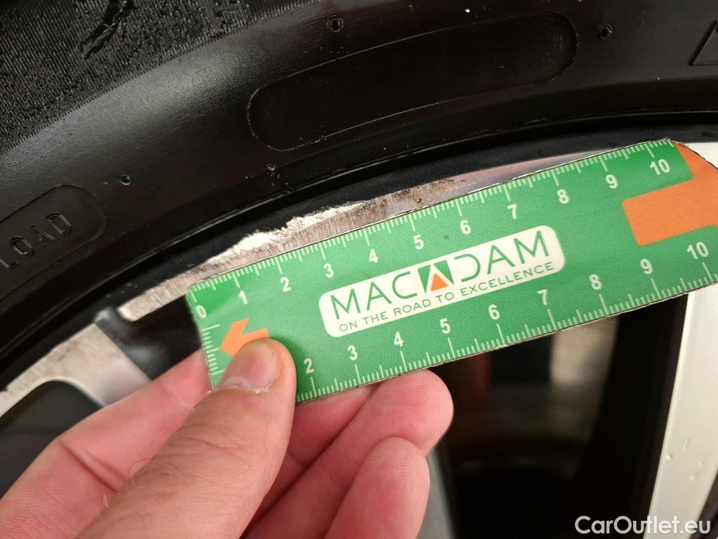  Volvo  XC90 VOLVO  / 2019 / 5P / SUV Recharge T8 AWD GT 8 Inscription #18