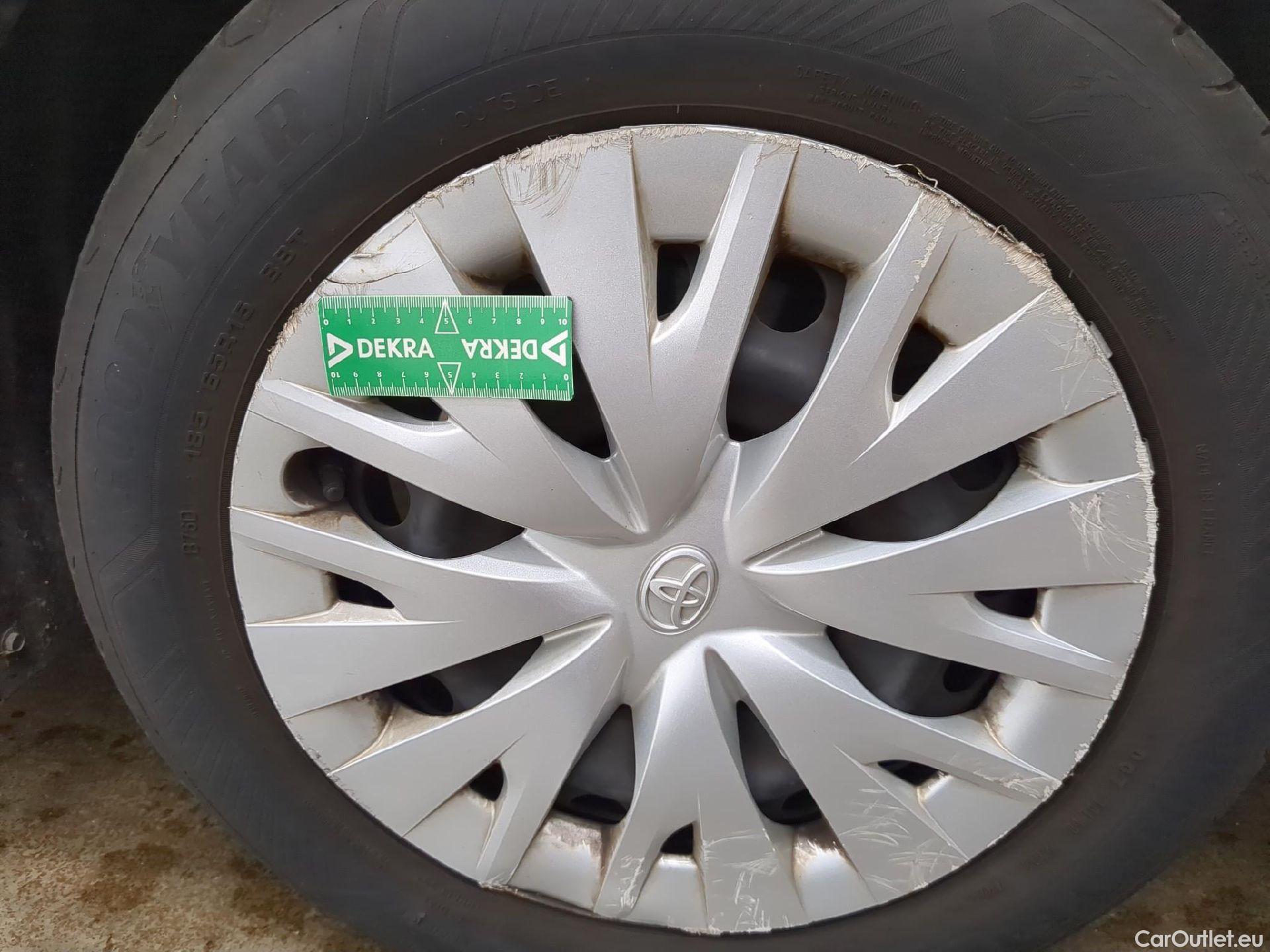  Toyota  Yaris TOYOTA  Hybride / 2019 / 5P / Berline Hybride 116h France Business Stage Acad #5