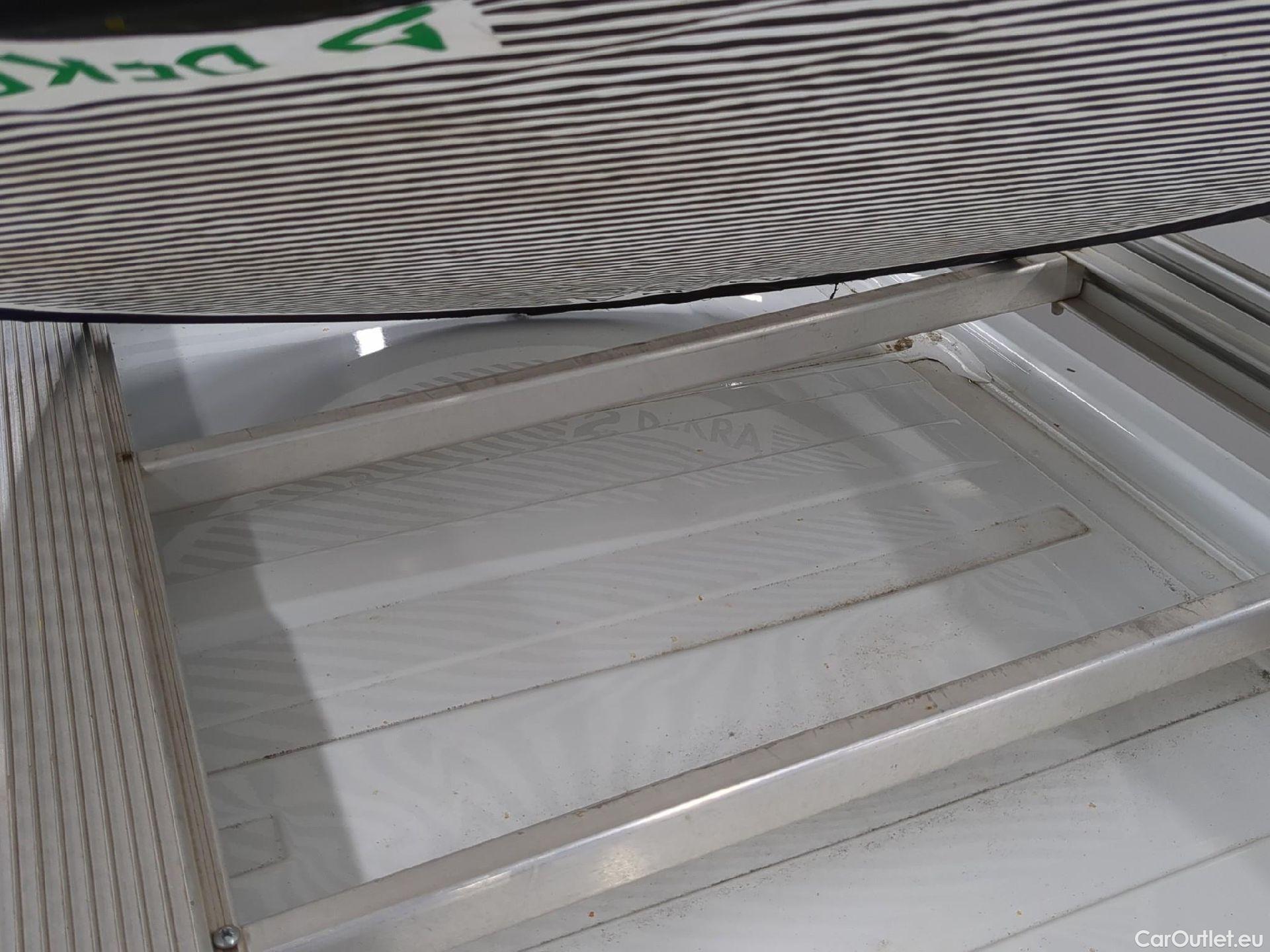  Renault  Trafic RENAULT  / 2019 / 4P / Fourgon tole NV FG GCF L1H1 1200 dCi 120 #12