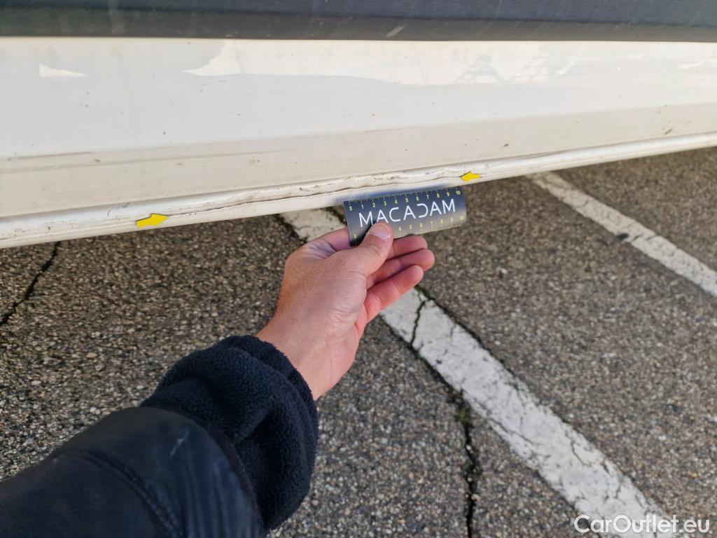  Volkswagen  Crafter  Fourgon Fourgon 30 mittlerer Radstand mit Hochdach FWD 2.0 #39