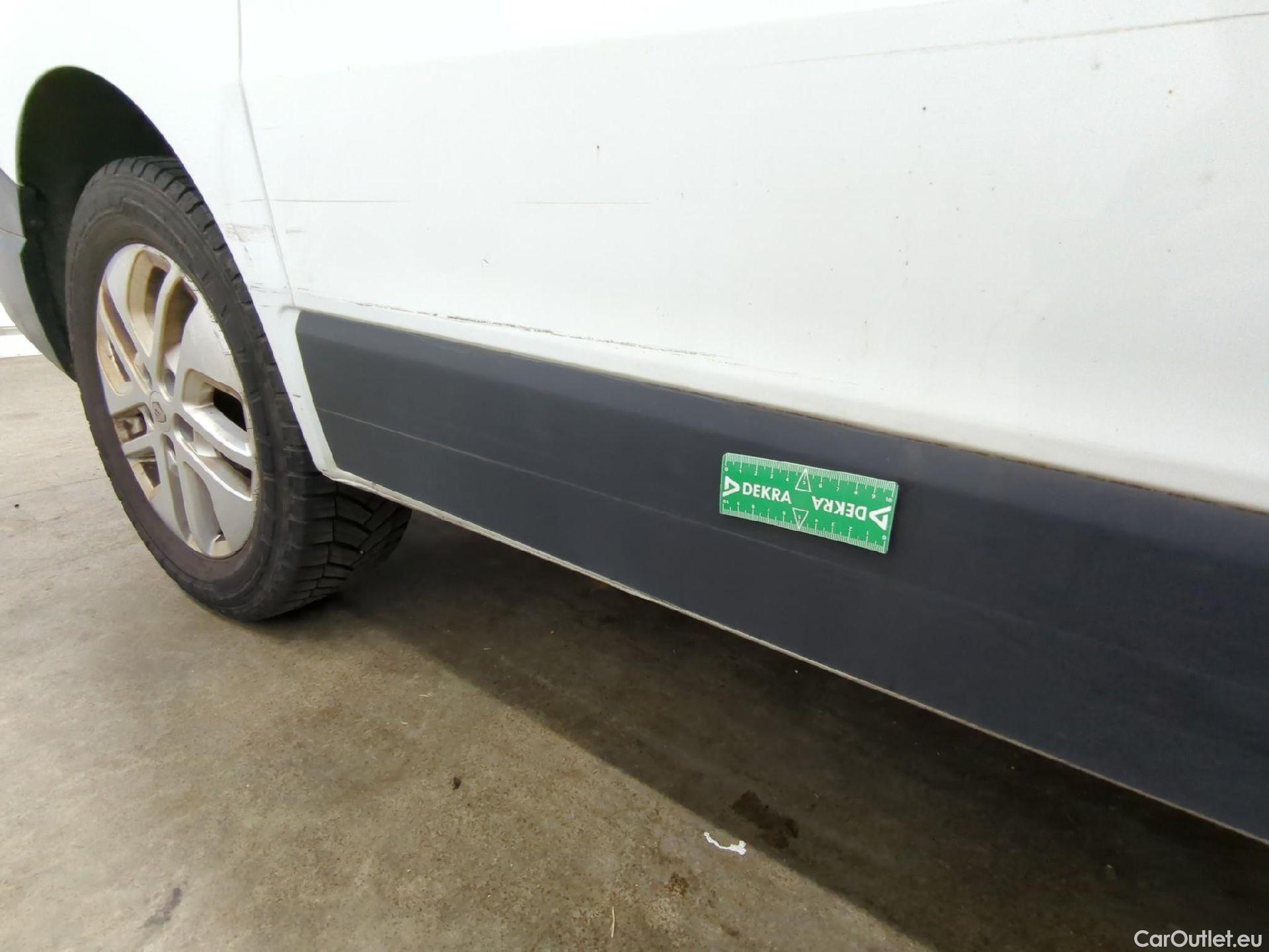  Renault  Trafic RENAULT  / 2019 / 4P / Fourgon tole NV FG GCF L1H1 1200 dCi 120 #34