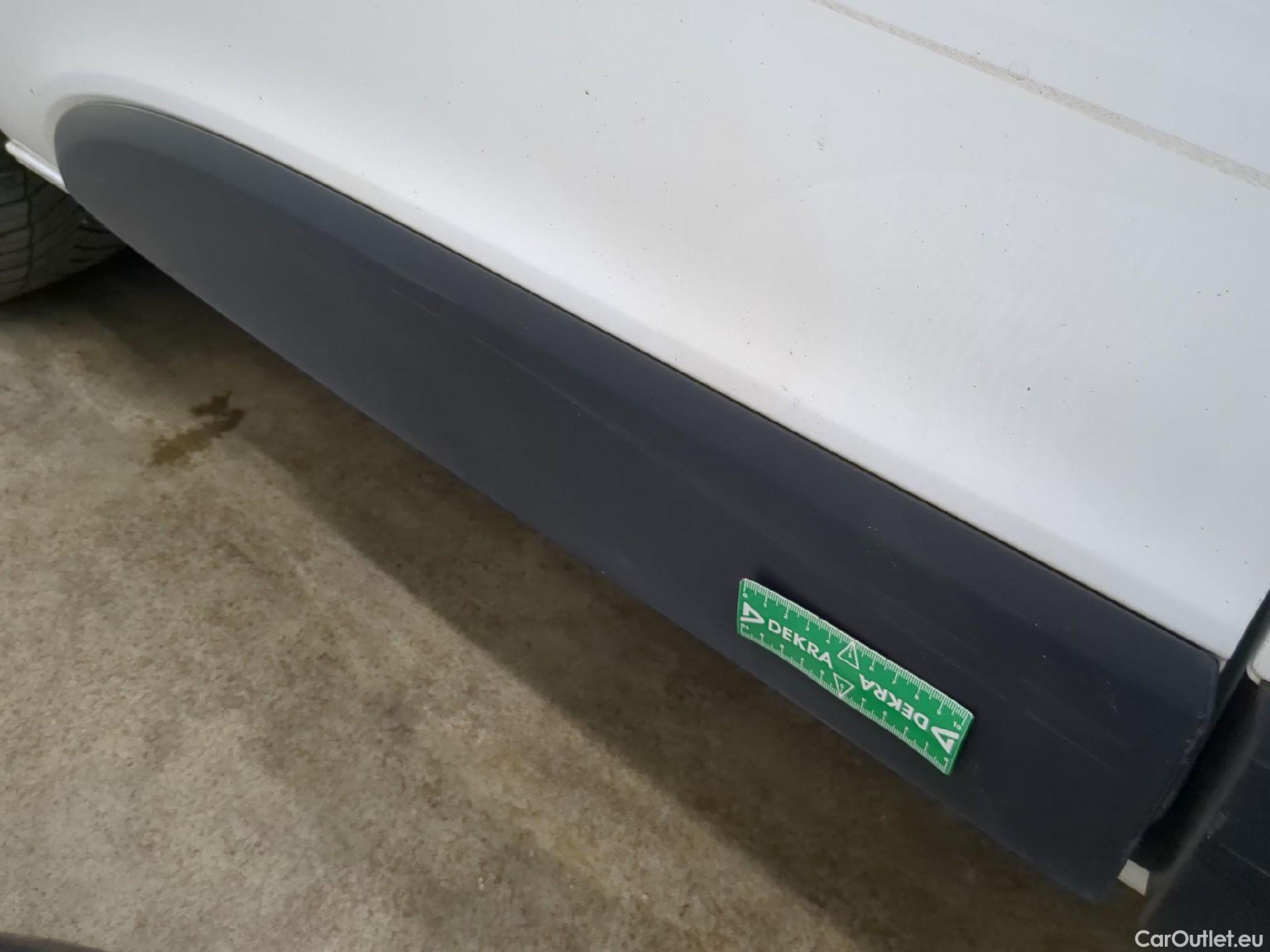  Renault  Trafic RENAULT  / 2019 / 4P / Fourgon tole NV FG GCF L1H1 1200 dCi 120 #53