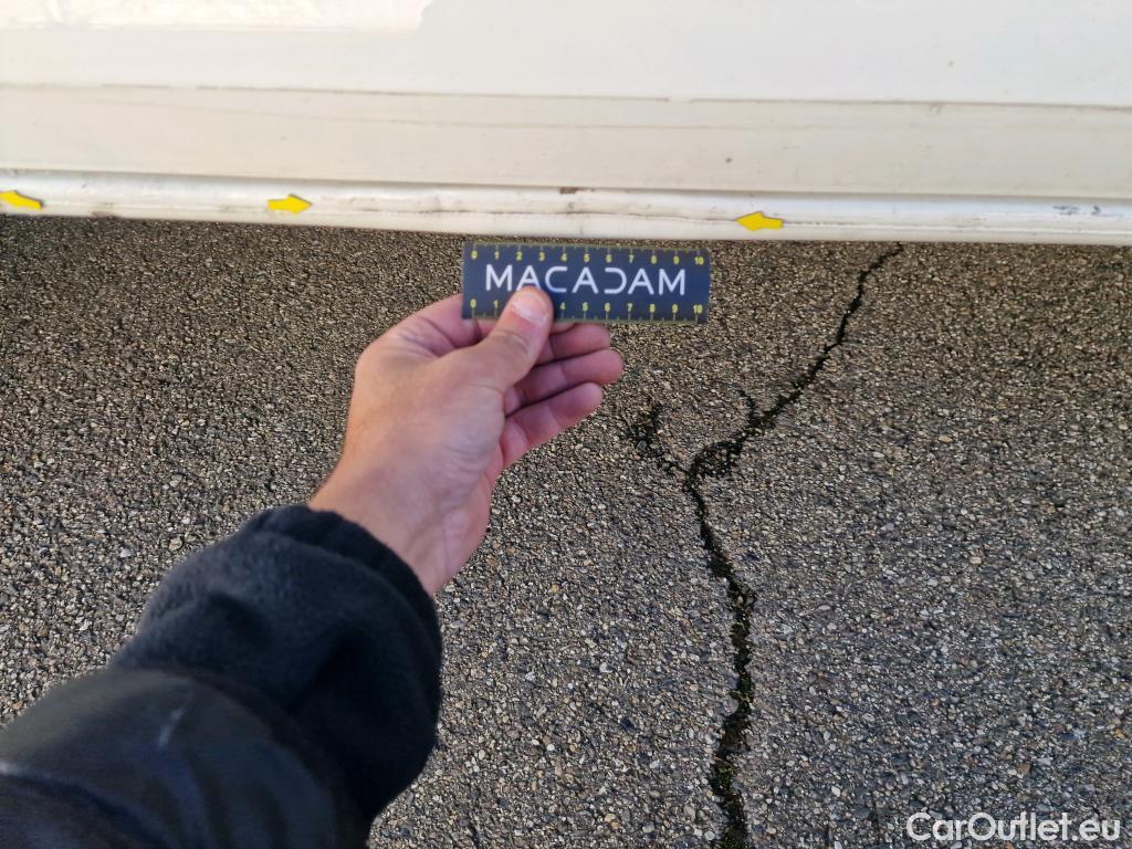  Volkswagen  Crafter  Fourgon Fourgon 30 mittlerer Radstand mit Hochdach FWD 2.0 #40