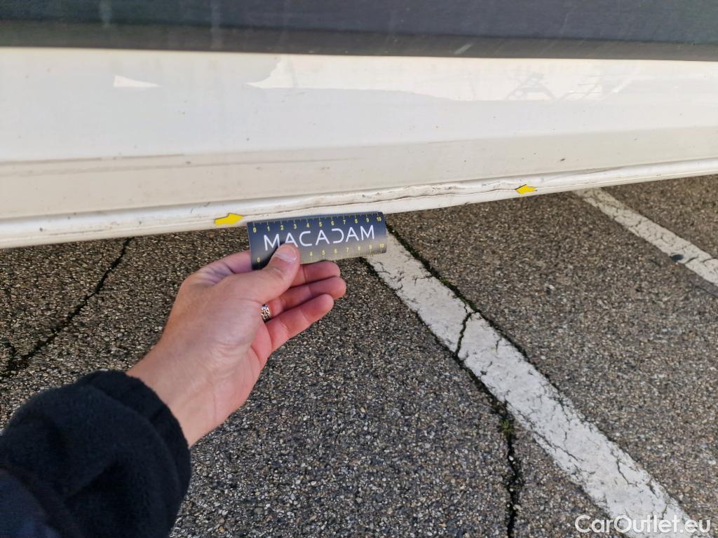  Volkswagen  Crafter  Fourgon Fourgon 30 mittlerer Radstand mit Hochdach FWD 2.0 #38