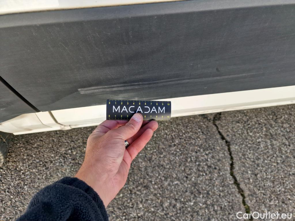  Volkswagen  Crafter  Fourgon Fourgon 30 mittlerer Radstand mit Hochdach FWD 2.0 #64