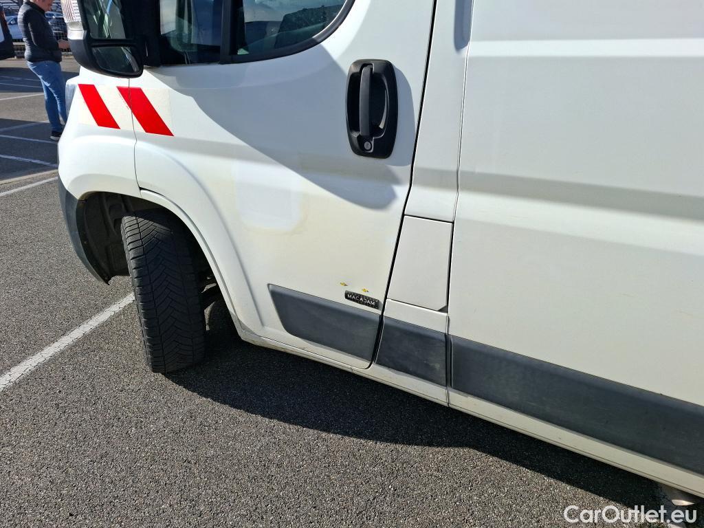  Citroen  Jumper CITROEN  VU 4p Fourgon 35 L2H2 BlueHDi 130 BVM6 Club #18