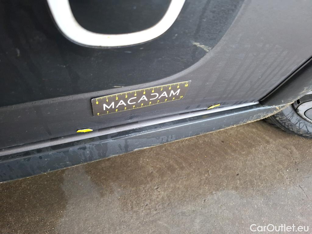  Citroen  C3  Shine Business 1.2 PureTech 110CV BVA6 E6d #2