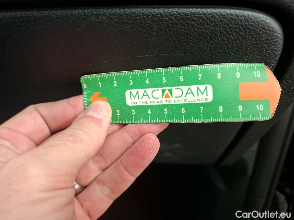  KIA  Sportage KIA  / 2021 / 5P / SUV 1.6 T-GDI 265 PHEV AUTO 4WD GT-L PREM BU #17