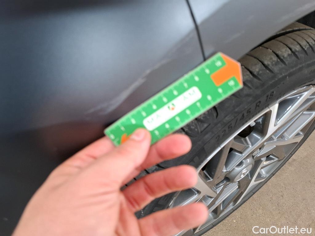  Hyundai  Konna Kona Executive Hybrid 2WD 1.6 GDI 140CV BVA6 E6d #51