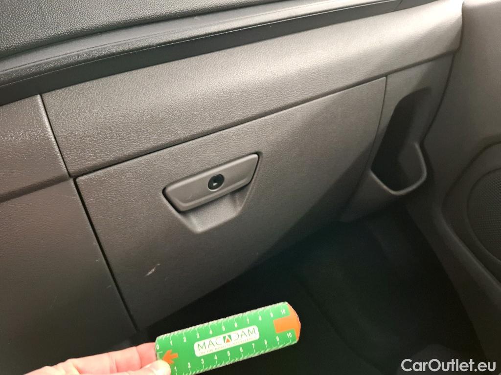  Ford  Transit FORD  Custom / 2018 / 4P / Fourgon tôlé 2.0 ECOB130 300L1H1 AUTO CAB APP LIMITED #15