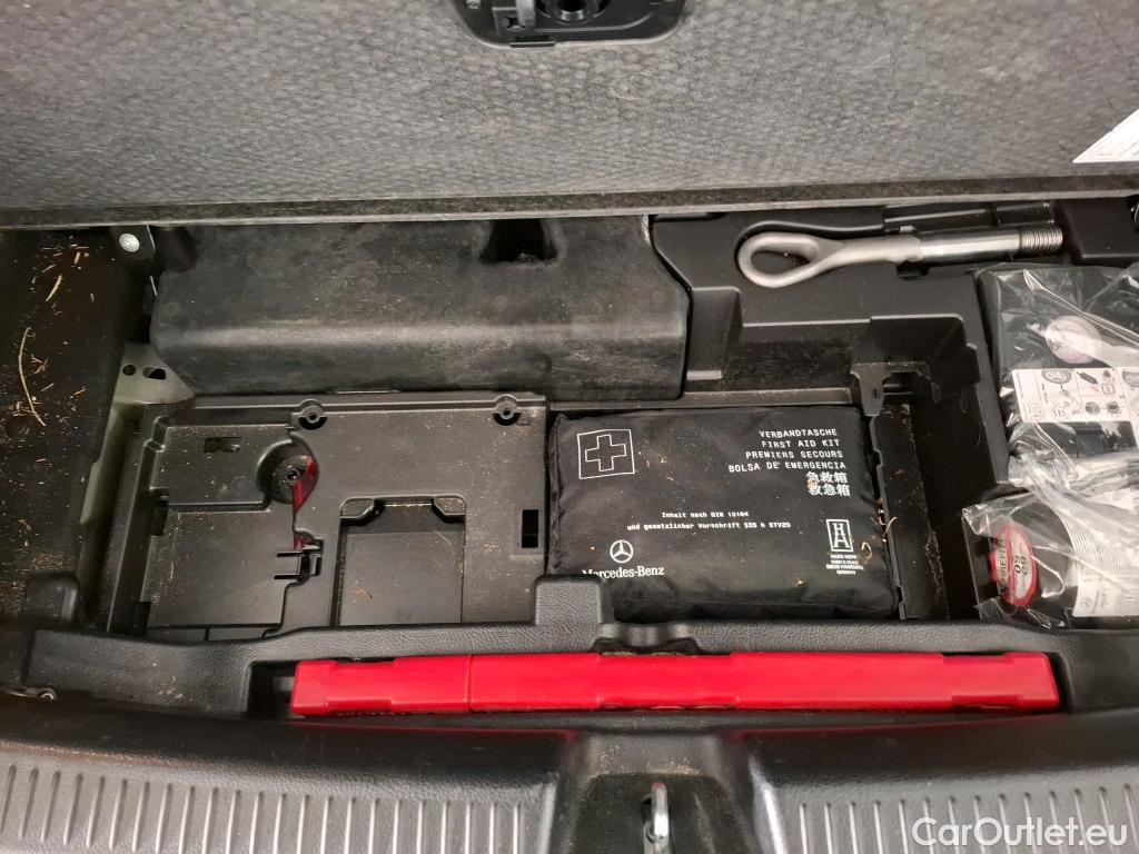  Mercedes  A-Klasse MERCEDES-BENZ Classe A Compact / 2018 / 5P / Berline A 250 e Business Line 8G-DCT #16