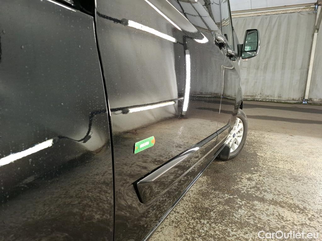  Ford  Transit FORD  Custom / 2018 / 4P / Fourgon tôlé 2.0 ECOB130 300L1H1 AUTO CAB APP LIMITED #3