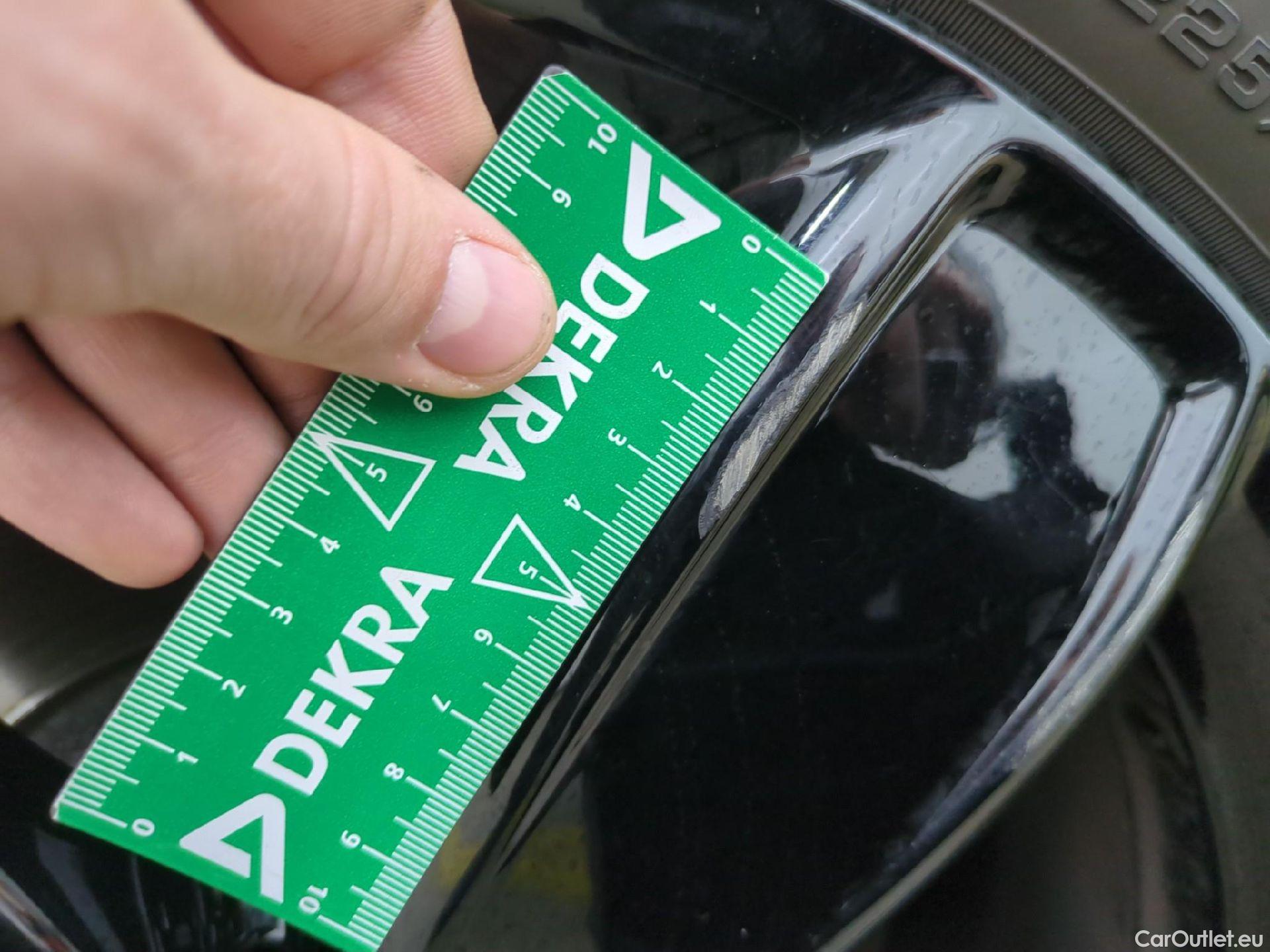  Mini  Countryman MINI  / 2020 / 5P / Crossover Cooper Edition Northwood 136 ch BVA7 #28