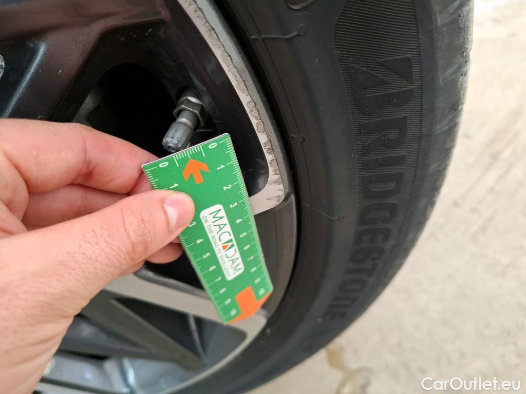  Hyundai  Konna Kona Executive Hybrid 2WD 1.6 GDI 140CV BVA6 E6d #12