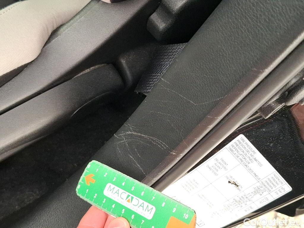  Nissan  Micra NISSAN  5p Berline IG-T 90 Business Edition #15