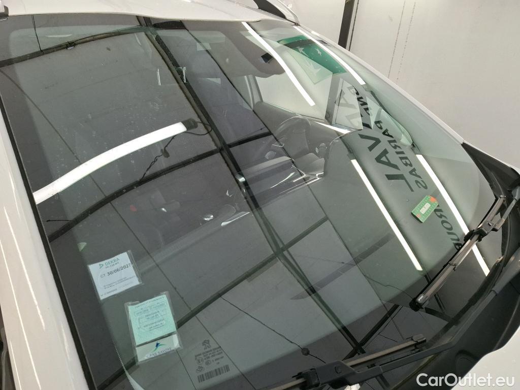  Peugeot  2008  Allure Business 1.2 PureTech 130CV BVM6 E6dT #1