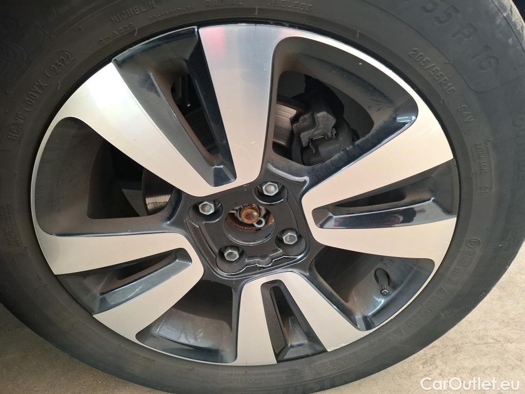  Citroen  C3  Shine Pack 1.2 PureTech 110CV BVA6 6E #6