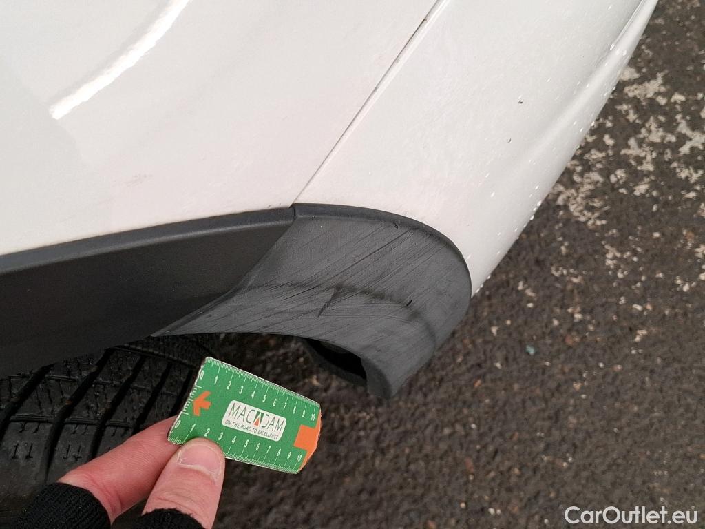  Peugeot  2008  Allure Business 1.2 PureTech 130CV BVM6 E6dT #17