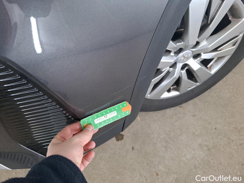  Peugeot  5008  Active Pack 1.5 HDi 130CV BVA8 7 Sieges E6d #12