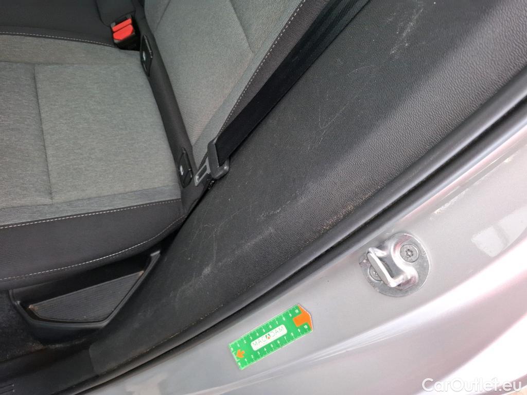  Volvo  XC 40 VOLVO XC40 / 2022 / 5P / SUV Recharge T4 211 DCT7 Start #12