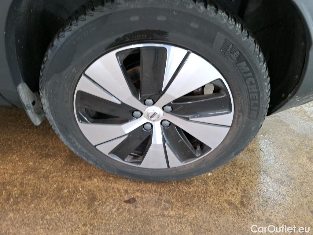  Volvo  XC 40 VOLVO XC40 / 2022 / 5P / SUV Recharge T4 211 DCT7 Start #6