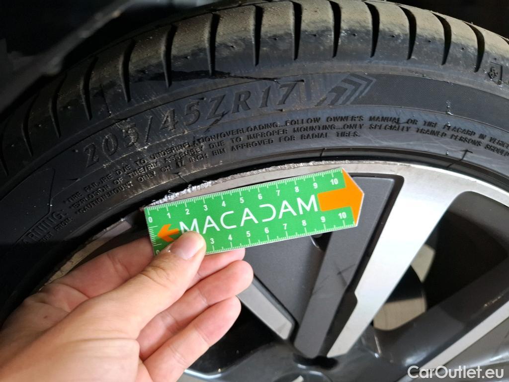  Peugeot  208  GT 1.2 PureTech 100CV BVA8 E6d #8