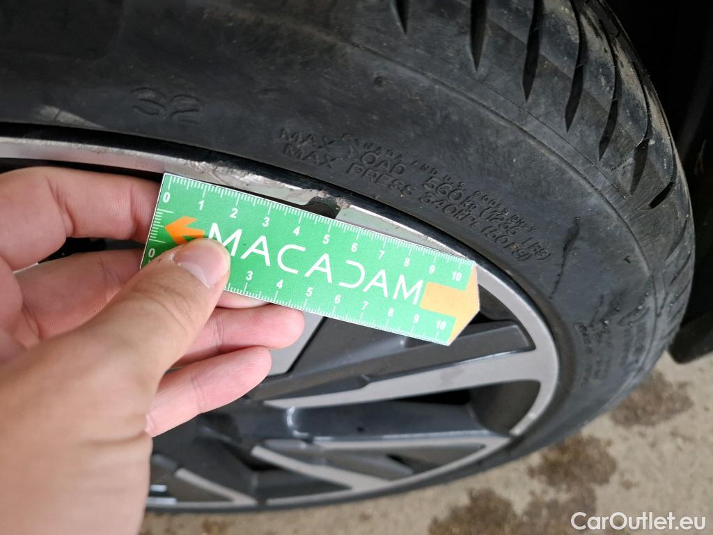  Peugeot  208  GT 1.2 PureTech 100CV BVA8 E6d #13