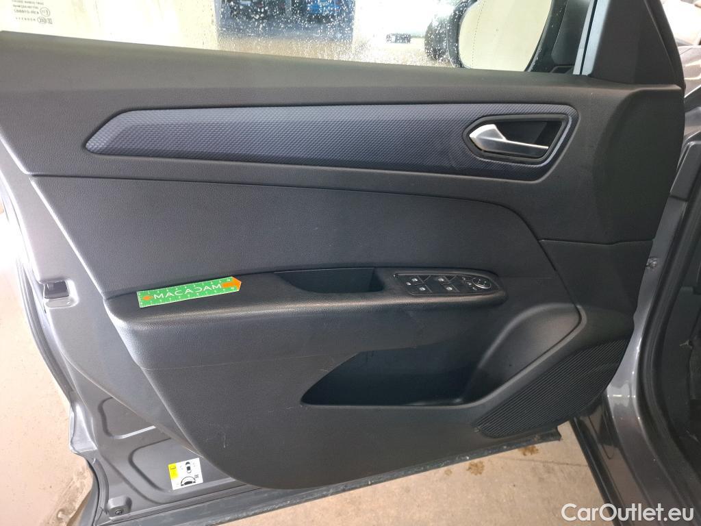  Renault  Arkana RENAULT   2021  5P  SUV Evolution mild hybrid 140 EDC 22 #9