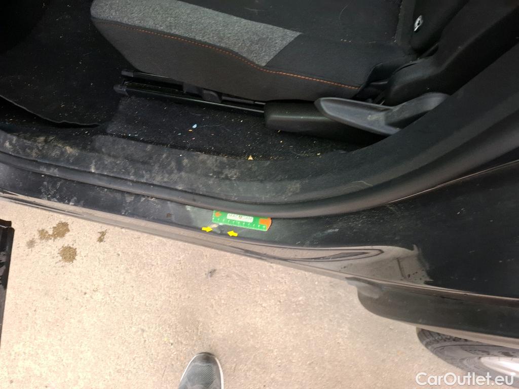  Peugeot  5008  Active Pack 1.5 HDi 130CV BVA8 7 Sieges E6d #23