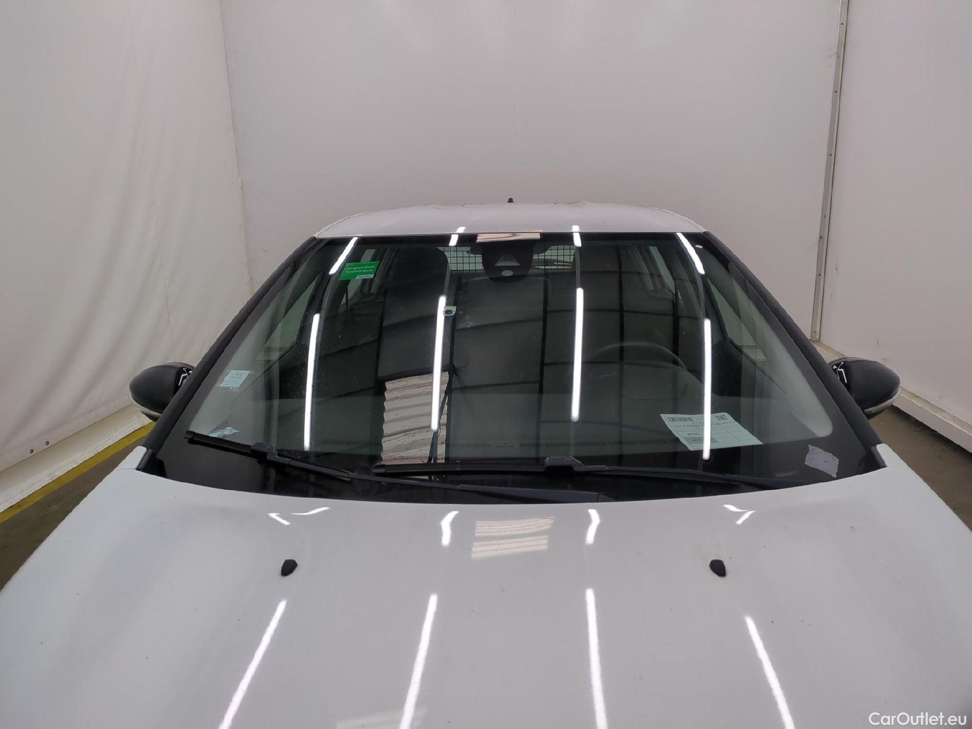  Citroen  C3  Société Feel Nav 1.6 BlueHDi 100CV BVM5 E6 #14