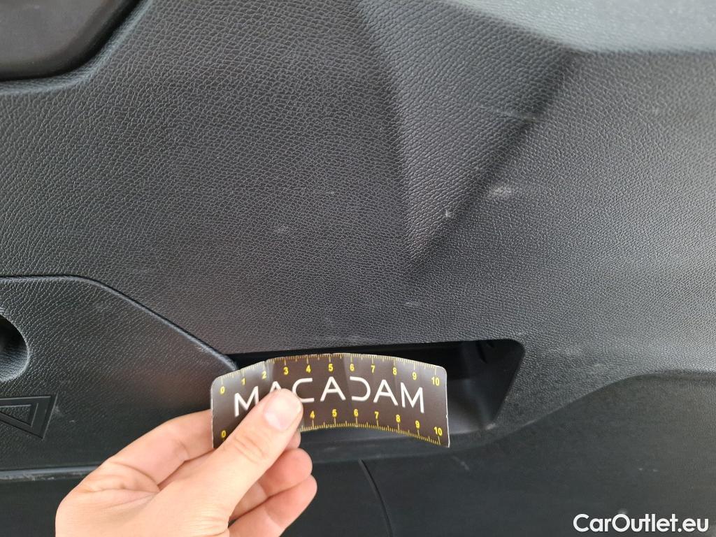  Peugeot  3008 PEUGEOT  / 2020 / 5P / SUV PureTech 130 S&S EAT8 GT Pack #13