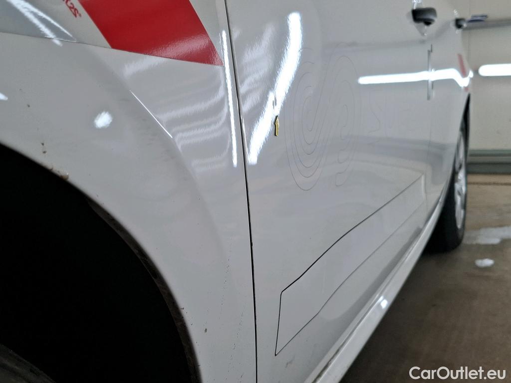  Peugeot  208  Affaire Premium 1.6 HDi 75CV BVM5 E6 #3