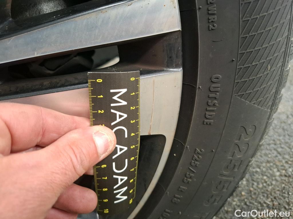  Peugeot  3008  GT Line 1.5 HDi 130CV BVA8 E6dT #8