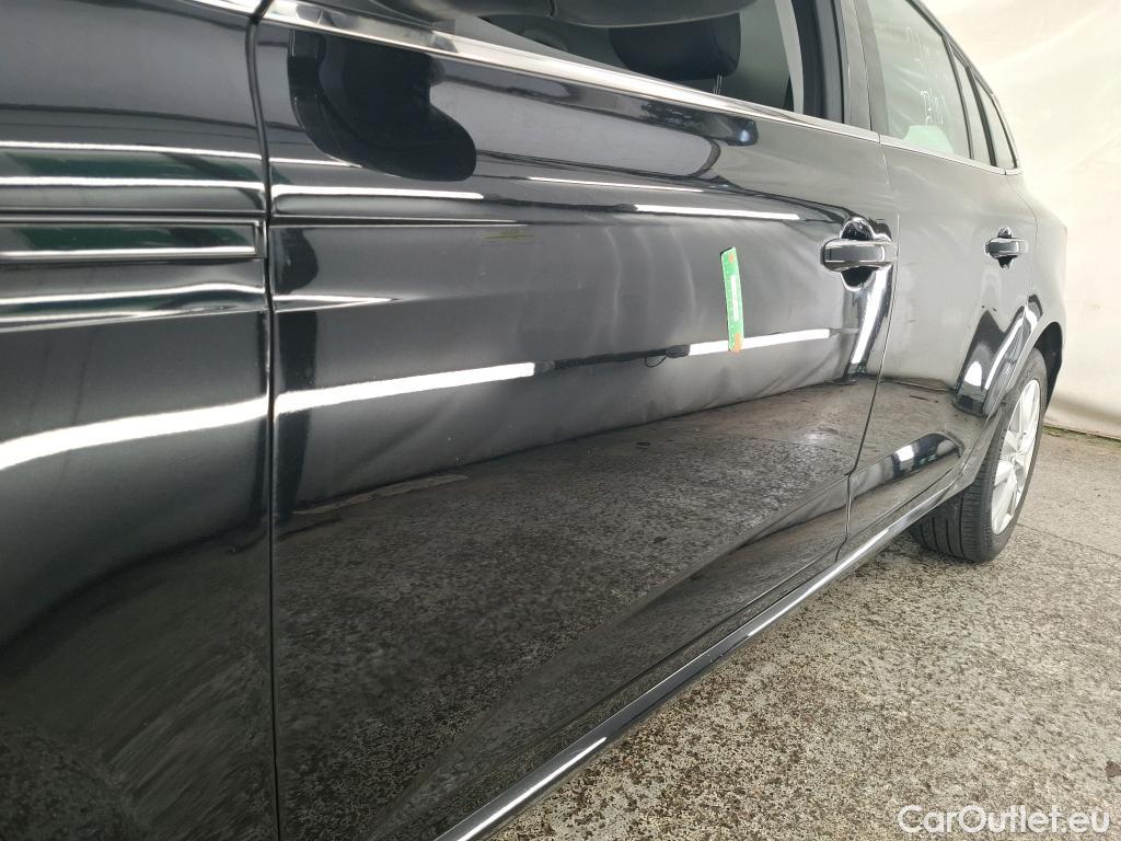  Renault  Megane RENAULT Mégane Estate / 2020 / 5P / Break Business TCe 140 EDC FAP -21N #3