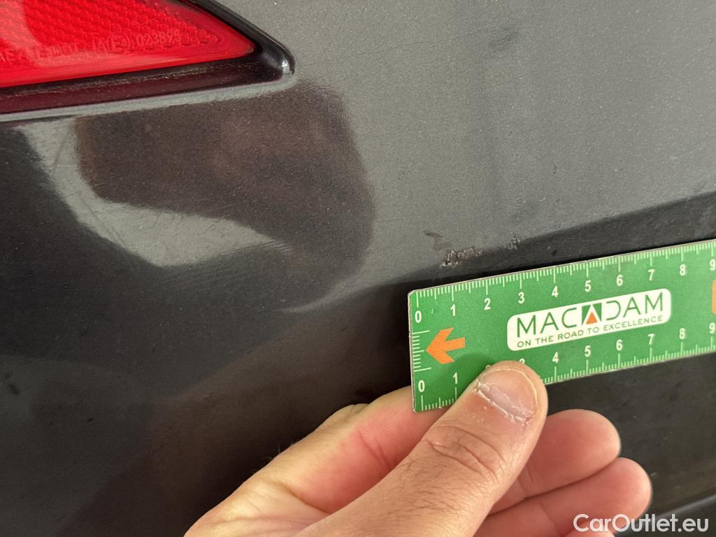  Bmw  Serie 1 BMW Série 1  2019  5P  Berline 116i Business Design #13