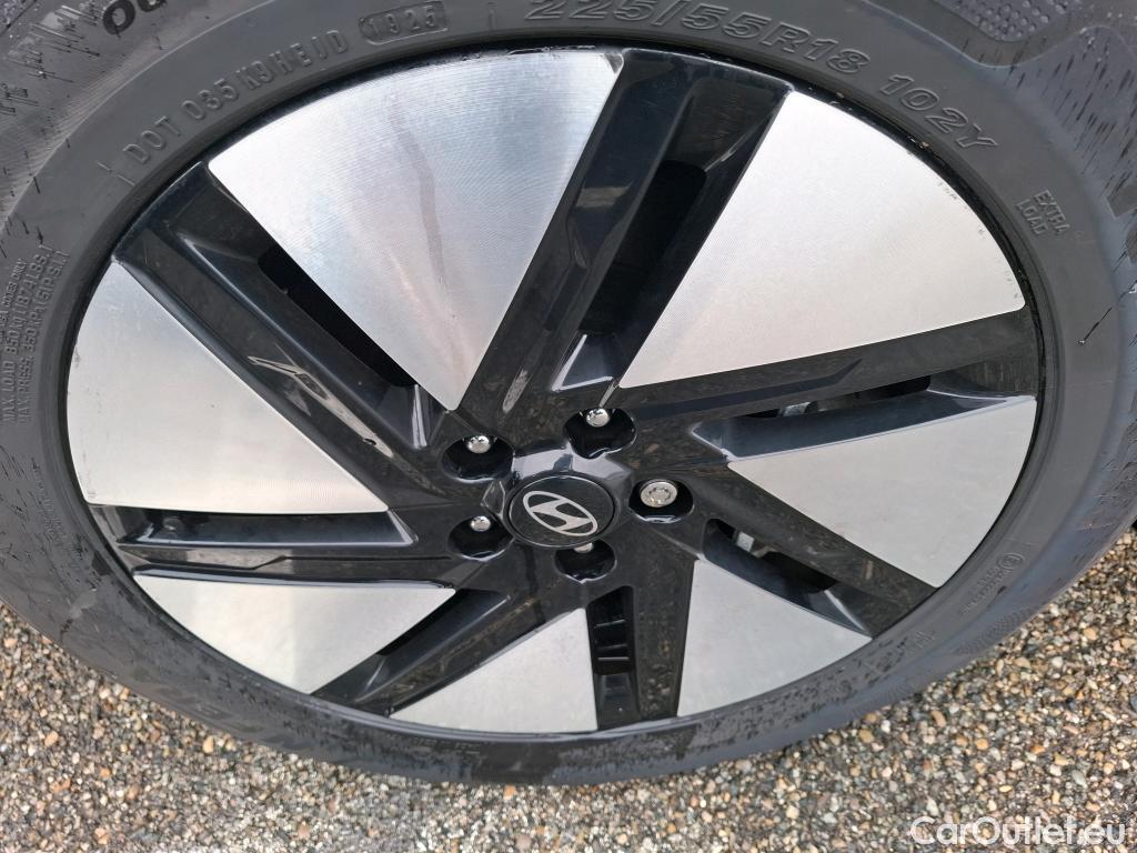  Hyundai   Ioniq HYUNDAI 6 / 2022 / 4P / Berline BEV 77kWh 229ch Executive #10