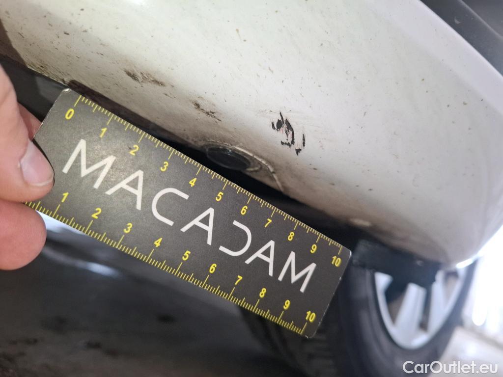  Peugeot  208  Affaire Premium 1.6 HDi 75CV BVM5 E6 #6