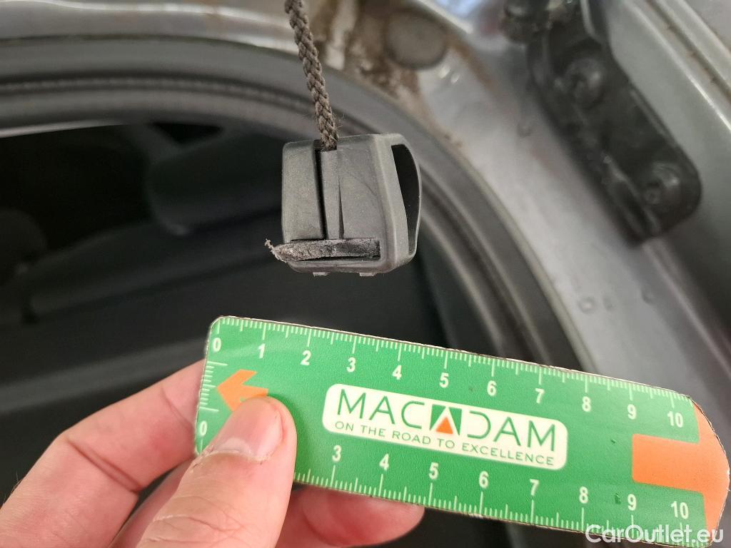  Bmw  Serie 1 BMW Série 1 / 2019 / 5P / Berline 116i DKG7 Business Design #15